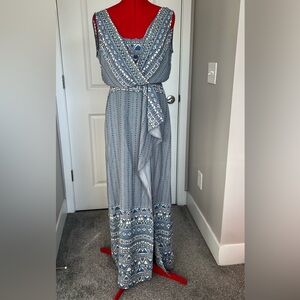 BCBGMaxAzria Blue and White Patterned Maxi Dress